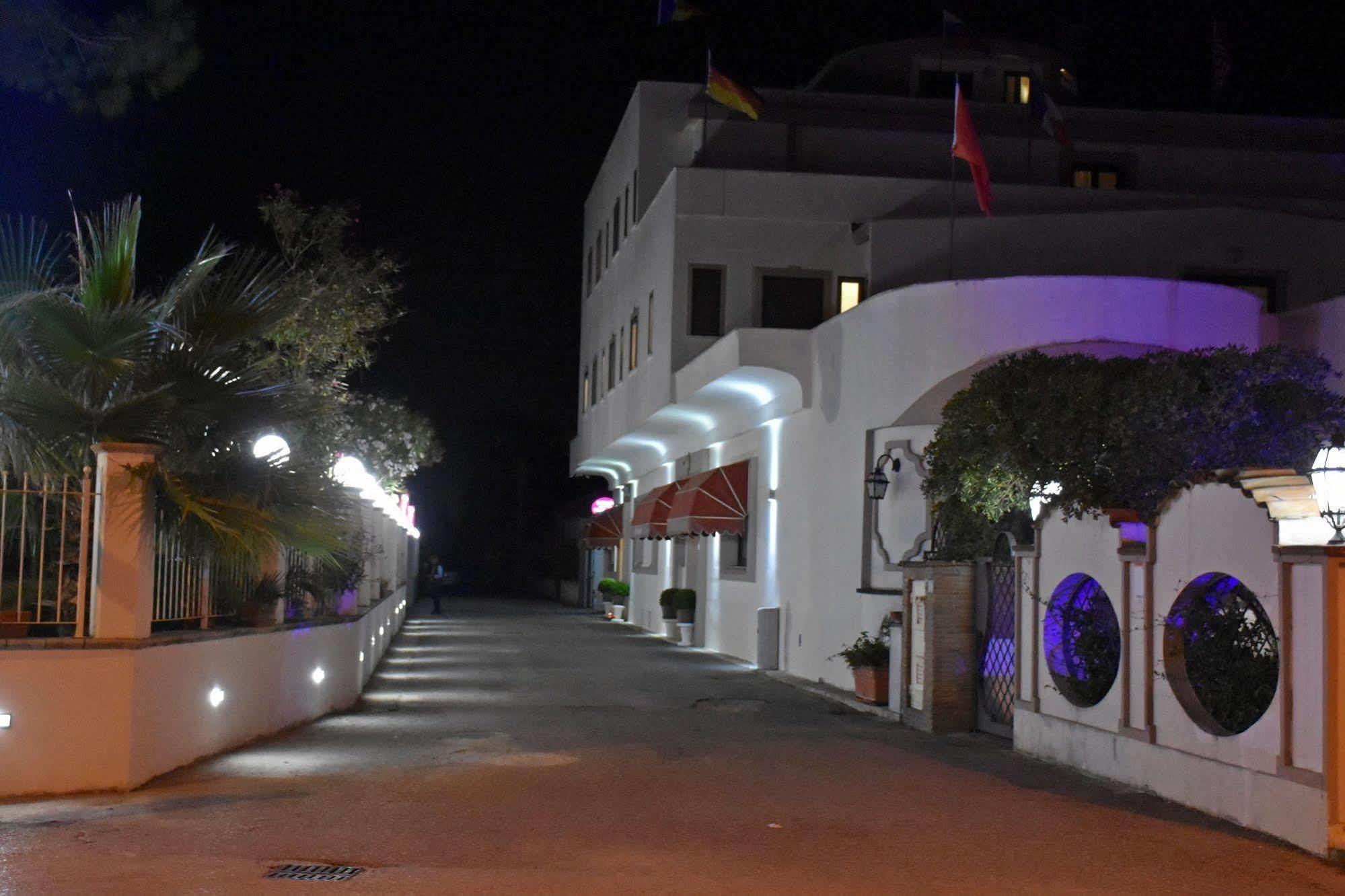 Hotel Joy Castel Volturno Extérieur photo